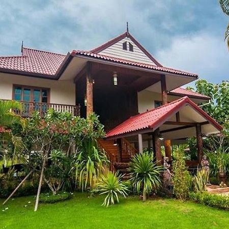 Little-Teak Homestay Чиангмай Экстерьер фото