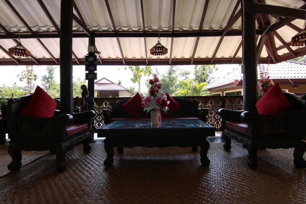Little-Teak Homestay Чиангмай Экстерьер фото