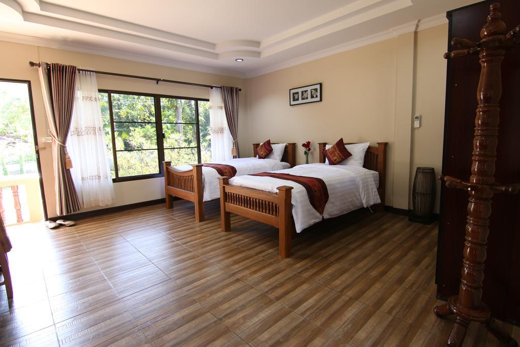 Little-Teak Homestay Чиангмай Номер фото