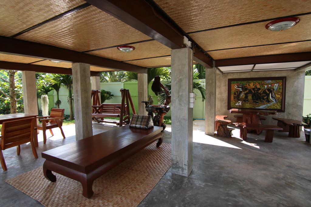 Little-Teak Homestay Чиангмай Номер фото