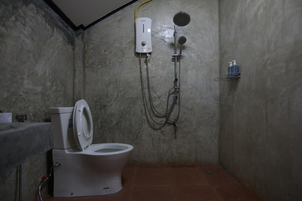 Little-Teak Homestay Чиангмай Номер фото